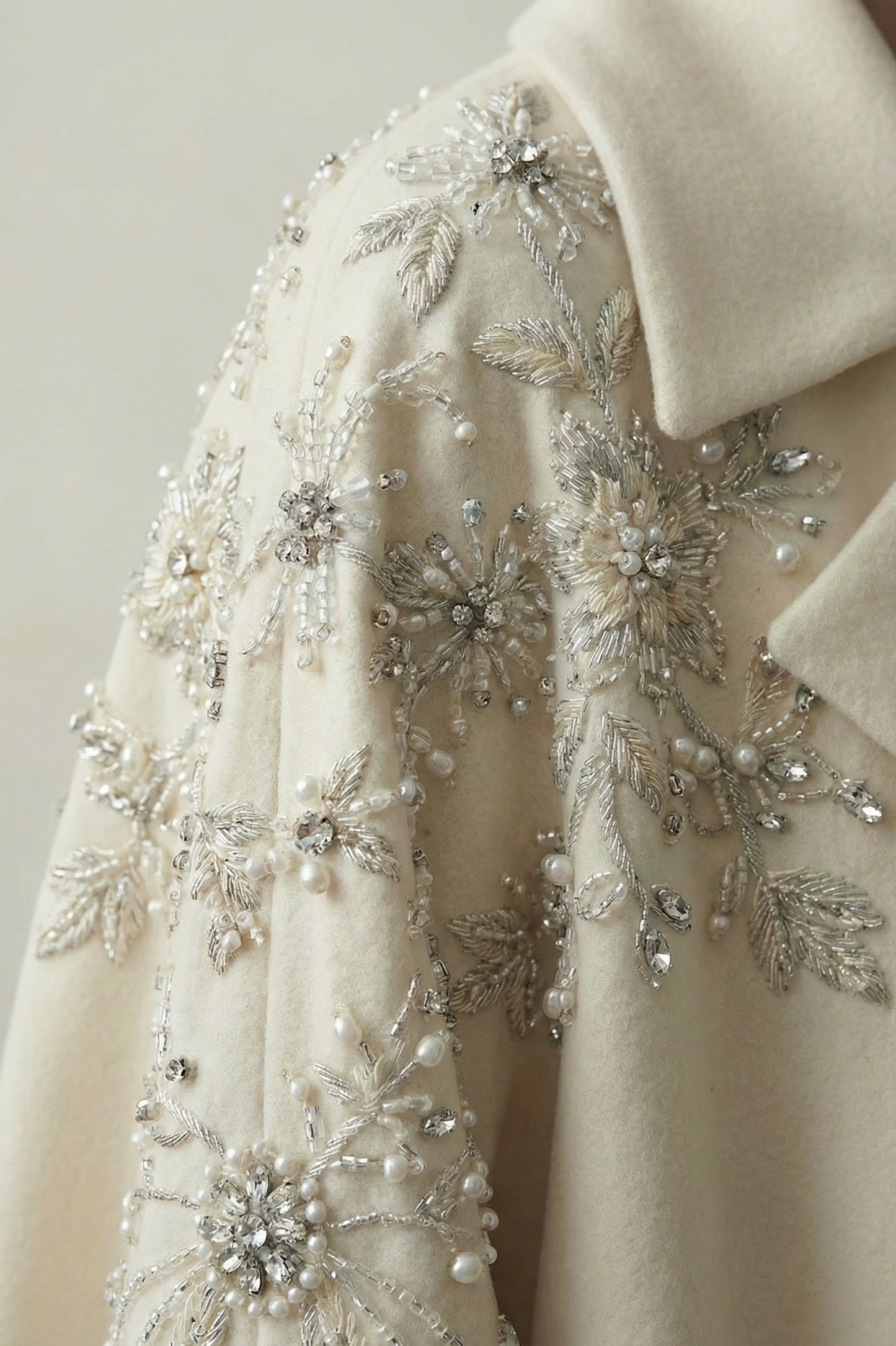 Alabaster Regent (Ivory)